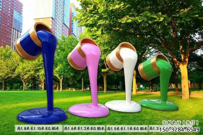 公園油漆桶雕塑 酒店門口雕塑 彩繪擺件 公園油漆桶雕塑 酒店門口雕塑 彩繪擺件