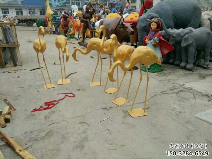 通用仿古仙鶴雕塑 庭院彩繪雕塑 田間小品 通用仿古仙鶴雕塑 庭院彩繪雕塑 田間小品