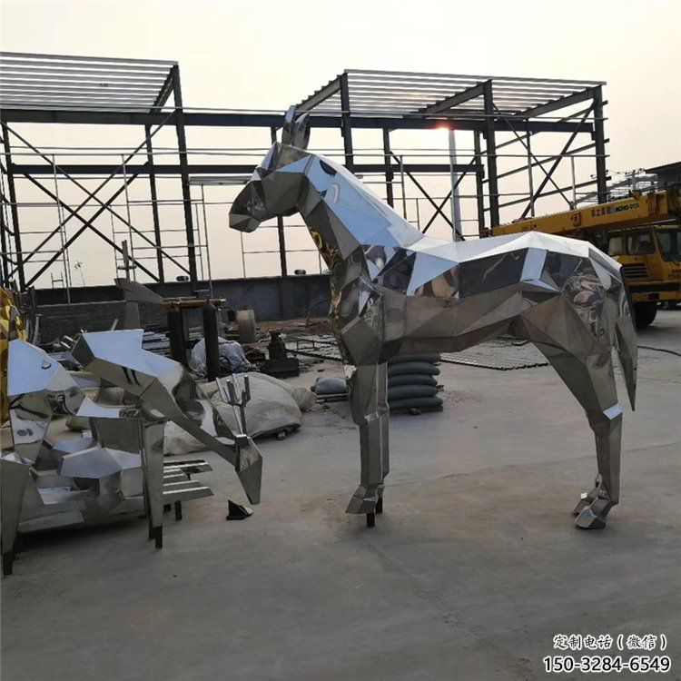 園林不銹鋼駿馬雕塑 城市廣場雕塑 步行街擺件 園林不銹鋼駿馬雕塑 城市廣場雕塑 步行街擺件