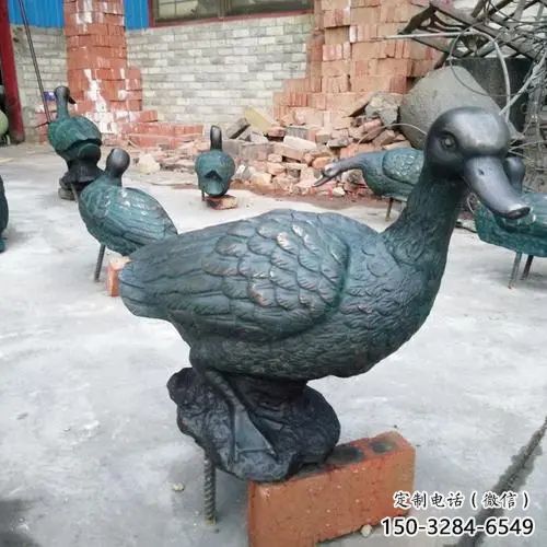 鴨子雕塑廠家,仿真動物, 公園廣場街頭擺件 (5) 鴨子雕塑廠家,仿真動物, 公園廣場街頭擺件 (5)