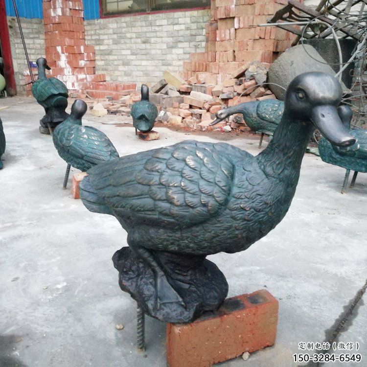鴨子雕塑廠家，仿真動物， 公園廣場街頭擺件 (12)