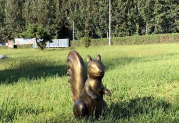 銅松鼠雕塑廠家,動物景觀擺件,仿古元素設計 (4)