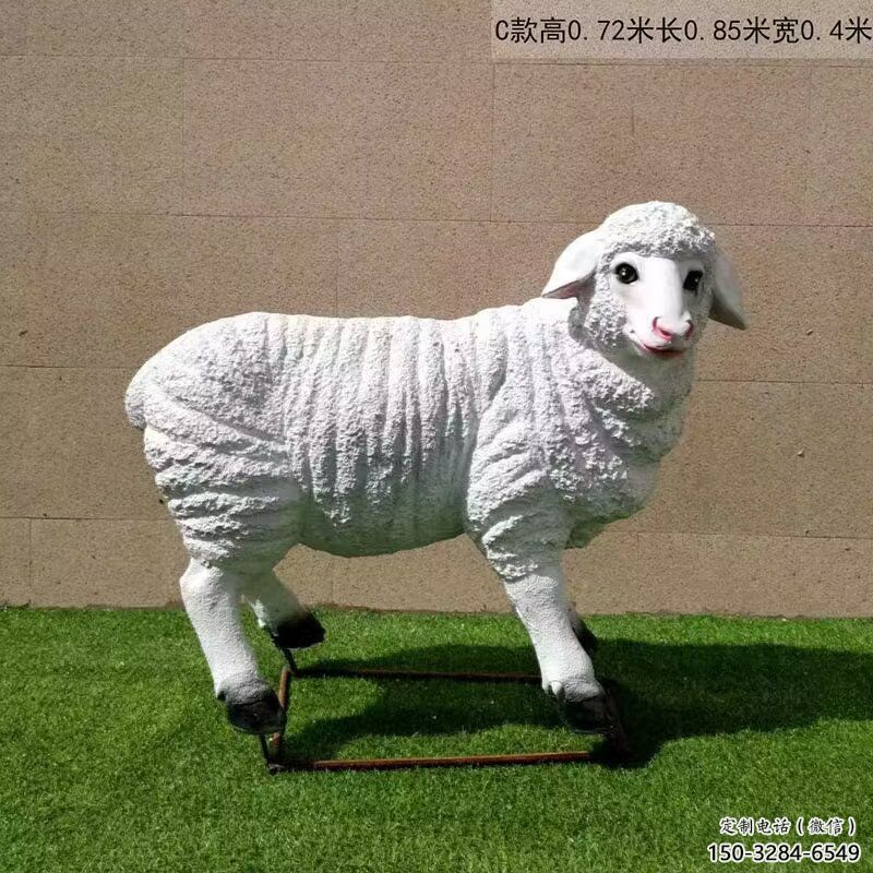 彩繪玻璃鋼綿羊雕塑廠家，動物景觀，廣場仿真小品