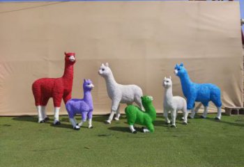 玻璃鋼綿羊雕塑廠家，動物景觀，廣場擺件制作