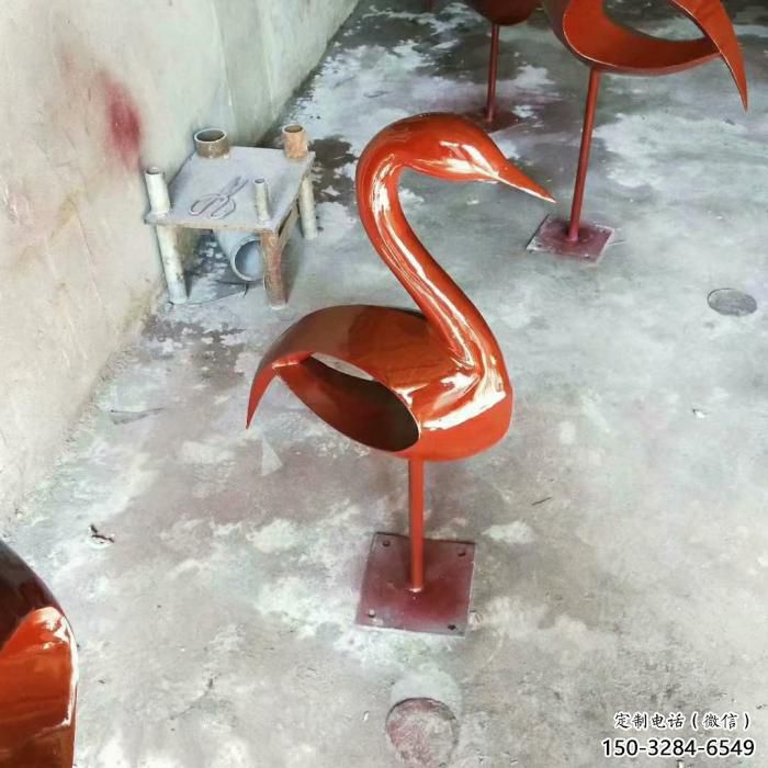 操場鳥類雕塑，景觀題材，鍍銅工藝