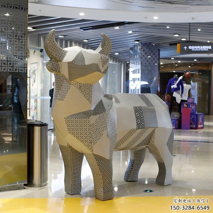 庭院小牛雕塑,現(xiàn)代小品,彩繪工藝 庭院小牛雕塑,現(xiàn)代小品,彩繪工藝