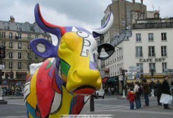 幼兒園小牛雕塑，動(dòng)物主題，仿古工藝