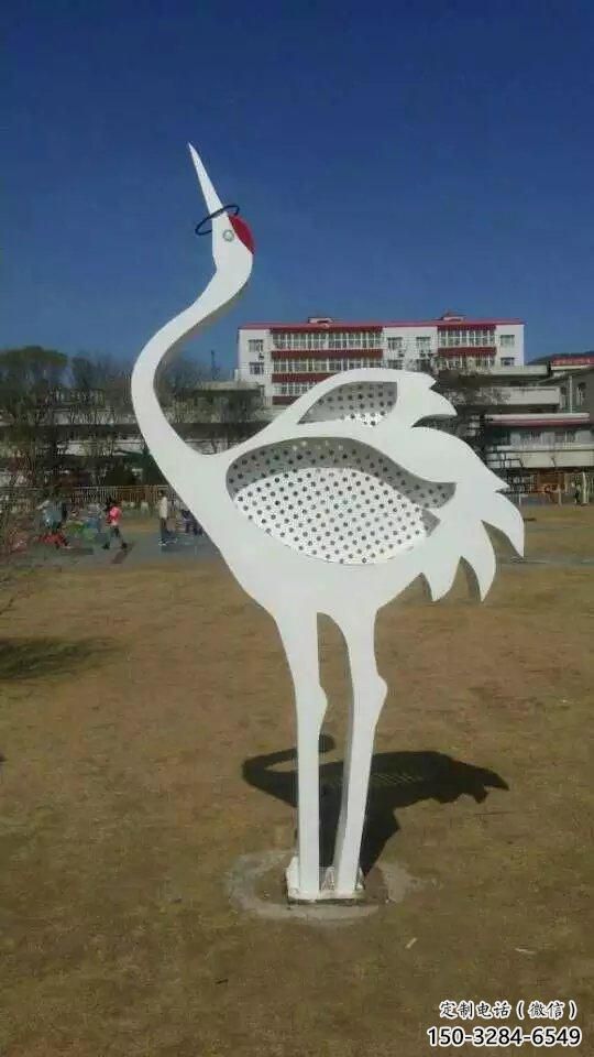 步行街白鷺雕塑,烤漆雕塑,鏤空方式 步行街白鷺雕塑,烤漆雕塑,鏤空方式
