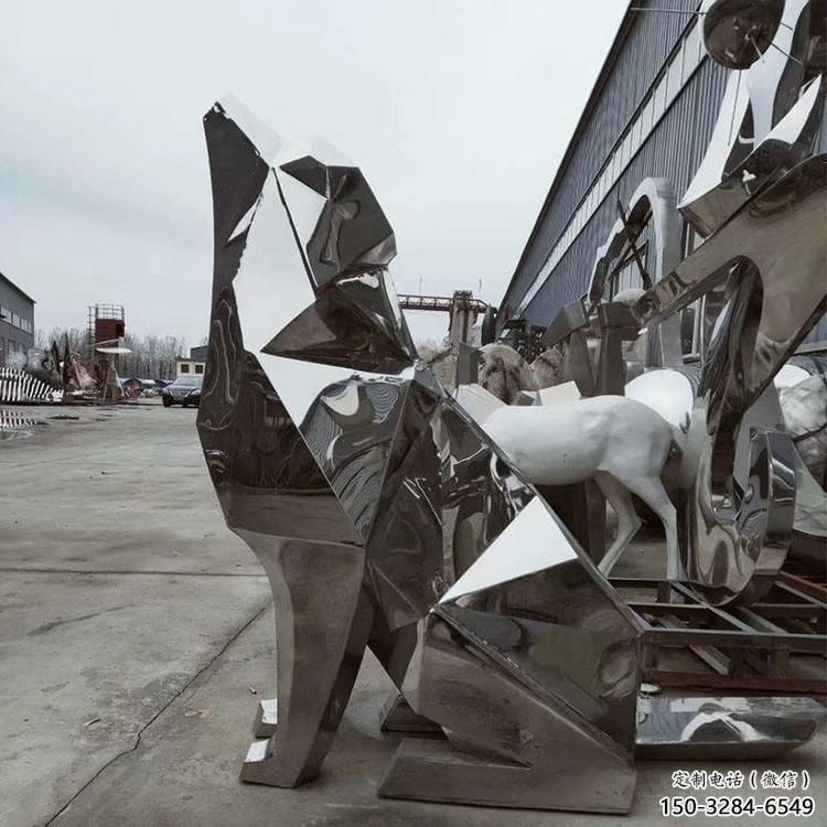 步行街哈巴狗雕塑,鑄銅農耕雕塑,鏤空方式 步行街哈巴狗雕塑,鑄銅農耕雕塑,鏤空方式