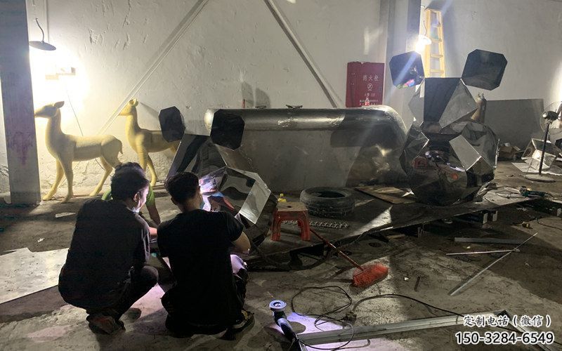 操場老鼠雕塑，鏤空海洋雕塑，噴砂制造