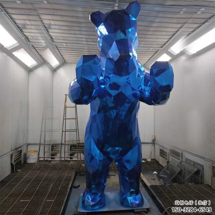 操場狗熊雕塑，鏤空海洋雕塑，噴砂制造