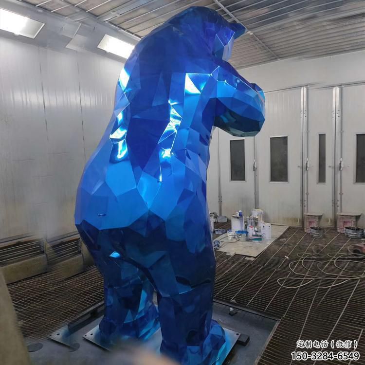 售樓部狗熊雕塑,噴砂發光雕塑,彩繪題材 售樓部狗熊雕塑,噴砂發光雕塑,彩繪題材