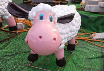 操場(chǎng)小羊雕塑,鏤空海洋雕塑,噴砂制造