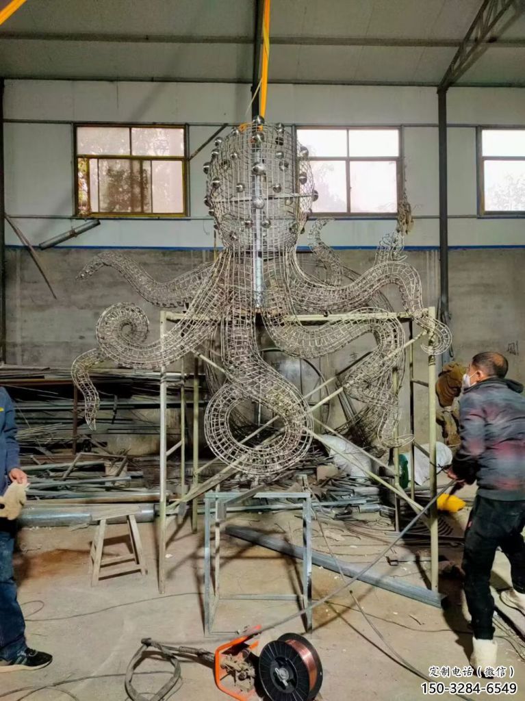 庭院烏賊雕塑，鍍金歐式雕塑，網格形式