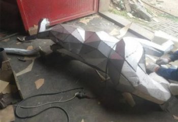 操場獵豹雕塑，仿真動物雕塑，噴砂制造