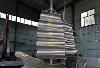 景區(qū)帆船雕塑,鍍金歐式雕塑,鐵藝材質(zhì)