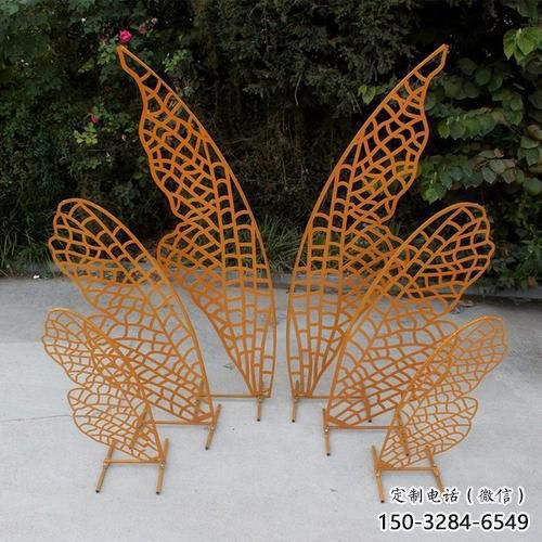 操場翅膀雕塑,鏤空景觀雕塑,噴砂制造 操場翅膀雕塑,鏤空景觀雕塑,噴砂制造