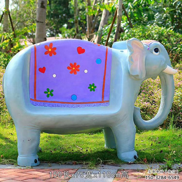 景區(qū)座椅雕塑,公園歐式雕塑,鐵藝材質(zhì) 景區(qū)座椅雕塑,公園歐式雕塑,鐵藝材質(zhì)