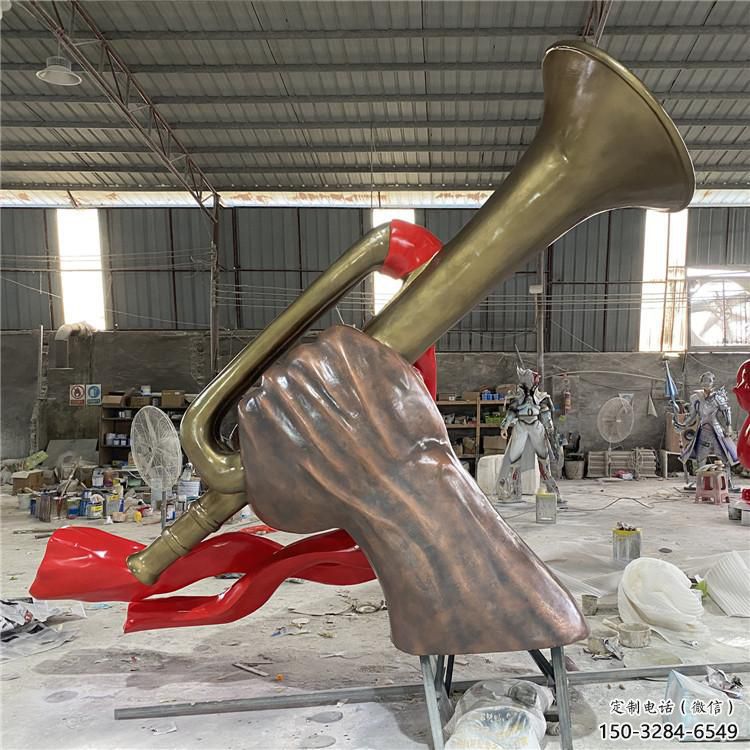 制作城市軍號(hào)雕塑 風(fēng)景區(qū)彩繪雕塑 抽象擺件 制作城市軍號(hào)雕塑 風(fēng)景區(qū)彩繪雕塑 抽象擺件