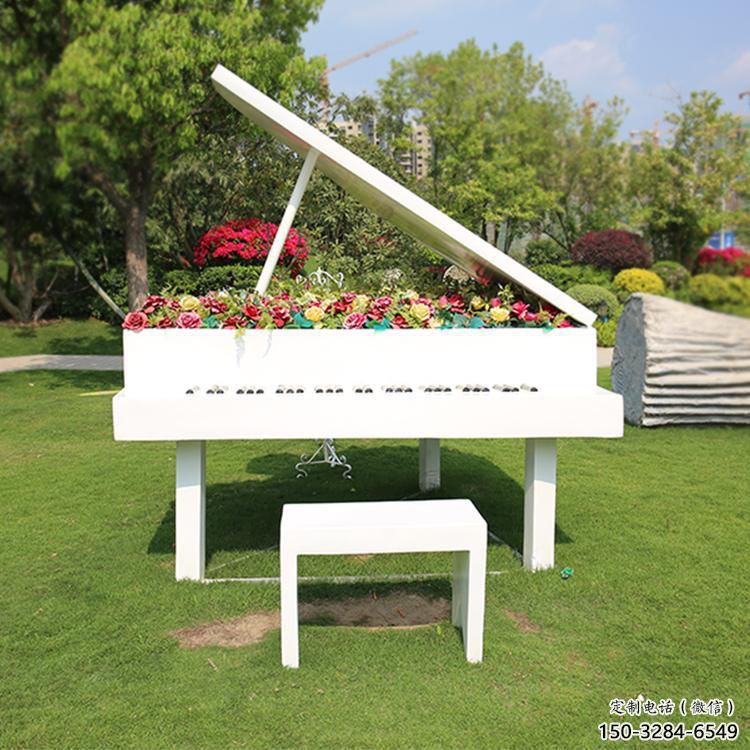 公園鋼琴雕塑 鏡面公園擺件 景觀雕塑 公園鋼琴雕塑 鏡面公園擺件 景觀雕塑