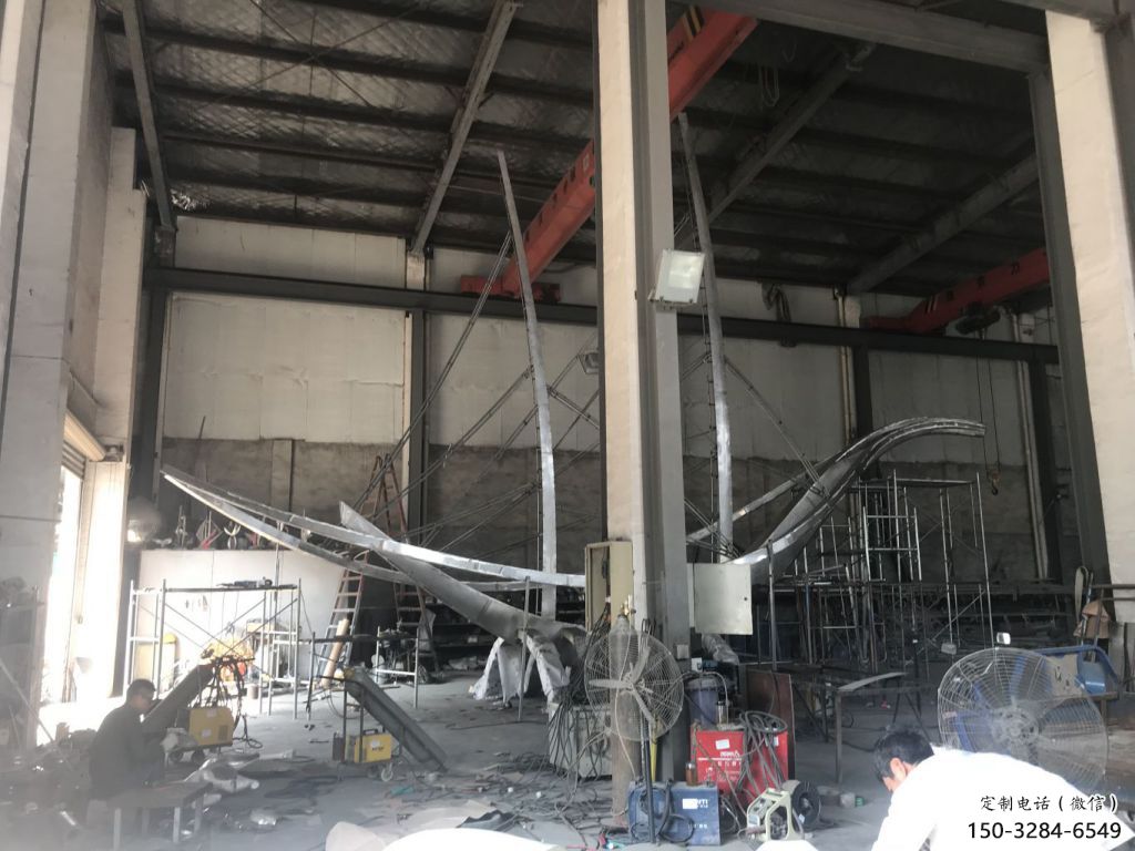 啞光船艇雕塑 拉絲景觀小品 步行街雕塑 啞光船艇雕塑 拉絲景觀小品 步行街雕塑