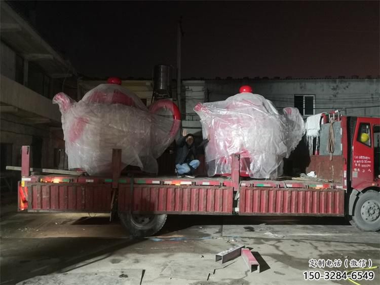 大門口酒壺雕塑 發(fā)光公園小品 仿真雕塑 大門口酒壺雕塑 發(fā)光公園小品 仿真雕塑