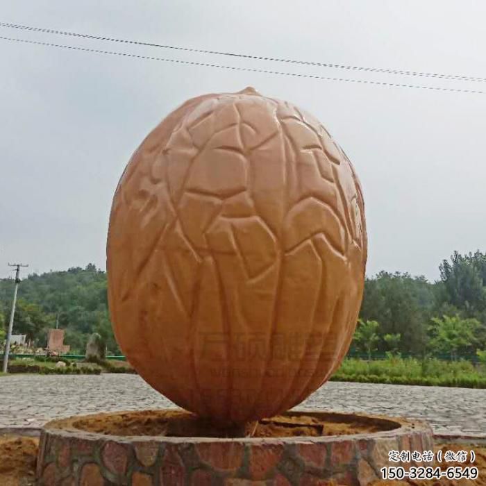 古銅色核桃雕塑 大型城市雕塑 商業街擺件 古銅色核桃雕塑 大型城市雕塑 商業街擺件