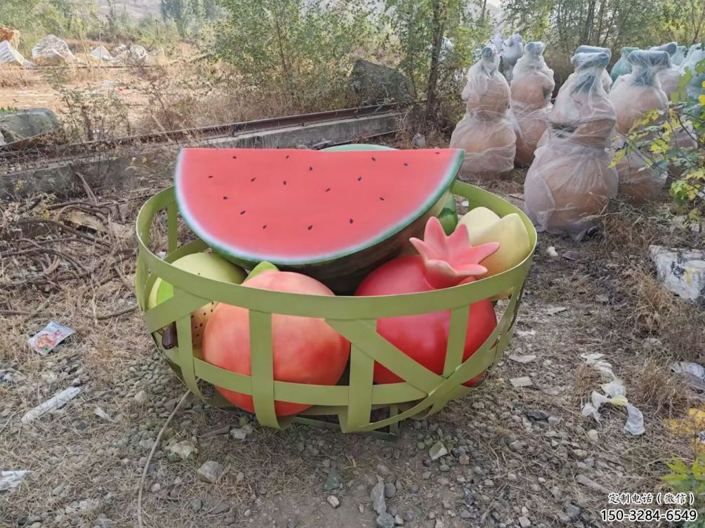 酒店西瓜雕塑 庭院仿真雕塑 彩繪小品 酒店西瓜雕塑 庭院仿真雕塑 彩繪小品