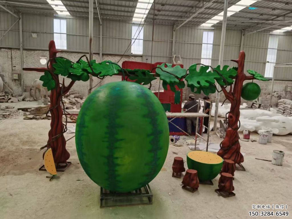 商業街西瓜雕塑 售樓處雕塑 果蔬擺件 商業街西瓜雕塑 售樓處雕塑 果蔬擺件