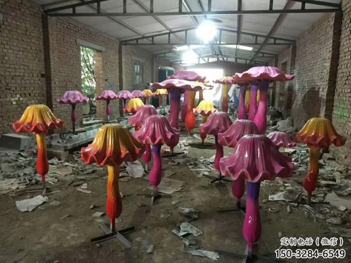 彩繪蘑菇雕塑 仿真雕塑 步行街擺件 彩繪蘑菇雕塑 仿真雕塑 步行街擺件