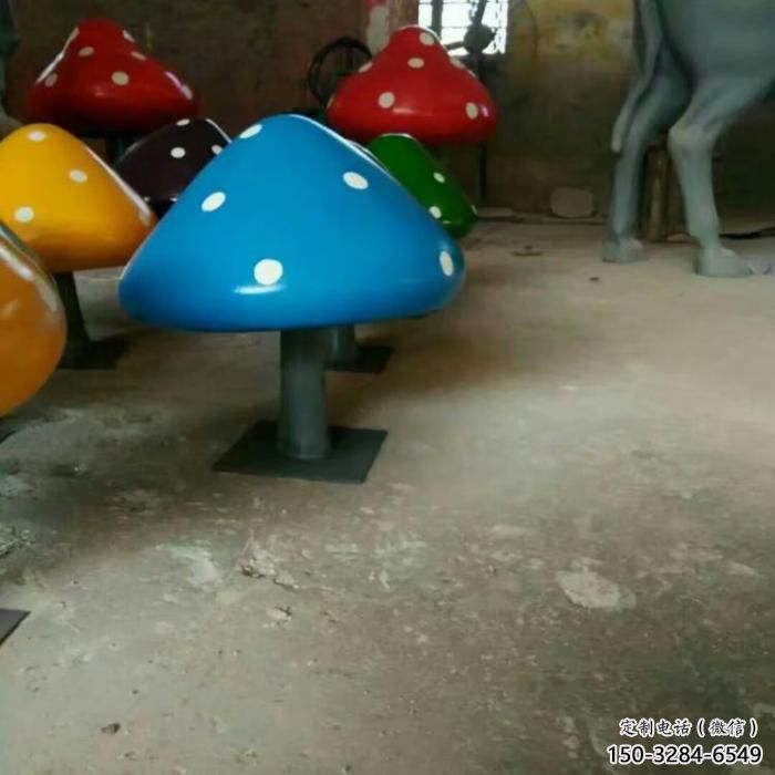 大型蘑菇雕塑 商業街廣場雕塑 彩繪擺件 大型蘑菇雕塑 商業街廣場雕塑 彩繪擺件