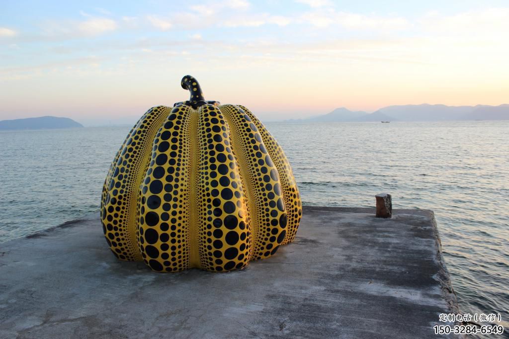 仿古南瓜雕塑 庭院彩繪雕塑 田間小品 仿古南瓜雕塑 庭院彩繪雕塑 田間小品