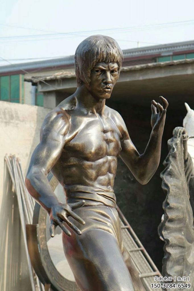 酒店李小龍雕塑制作 庭院近代雕塑 彩繪小品 酒店李小龍雕塑制作 庭院近代雕塑 彩繪小品