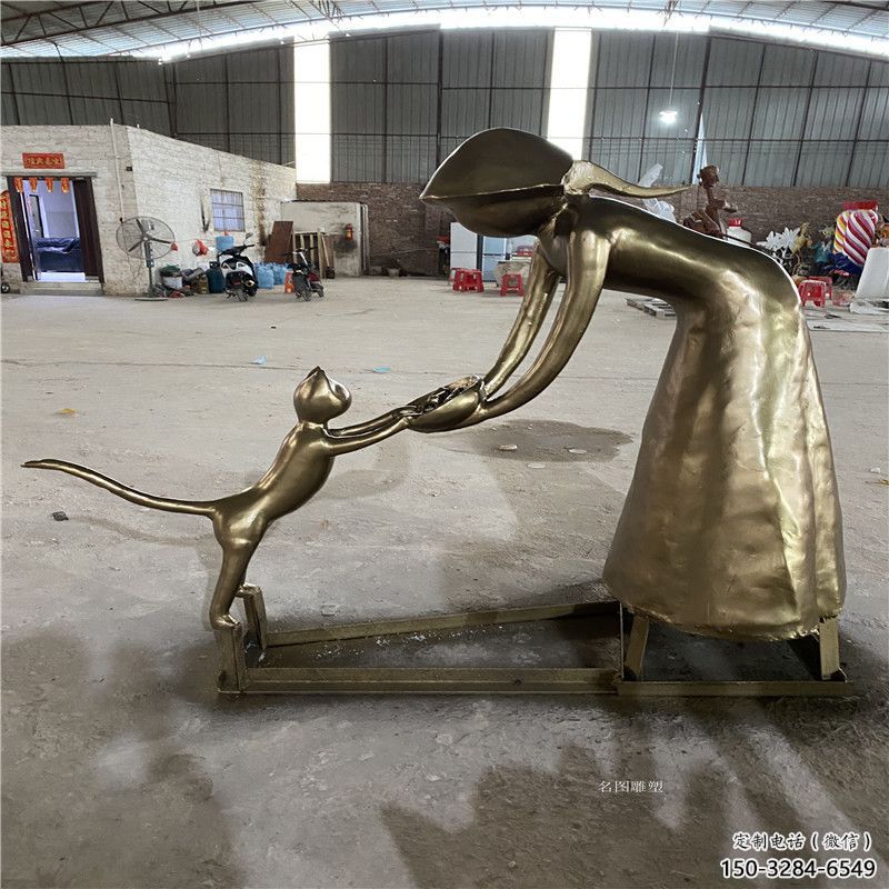 美陳母親雕塑 異形女人雕塑 酒店肖像雕塑 美陳母親雕塑 異形女人雕塑 酒店肖像雕塑