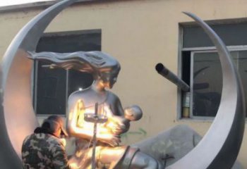 鍛造母親雕塑 懸空餐飲店女人雕塑 戶外肖像雕塑