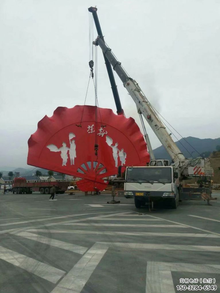 大型商場(chǎng)扇子雕塑 仿真景觀雕塑 鏡面扇形雕塑 大型商場(chǎng)扇子雕塑 仿真景觀雕塑 鏡面扇形雕塑