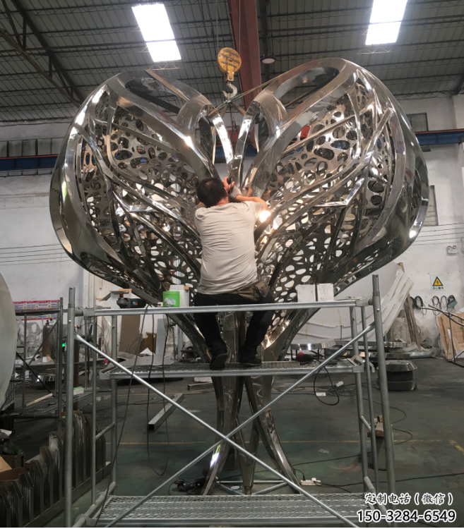 心形雕塑廠家,鏤空抽象藝術,燈光原理設計制作 心形雕塑廠家,鏤空抽象藝術,燈光原理設計制作