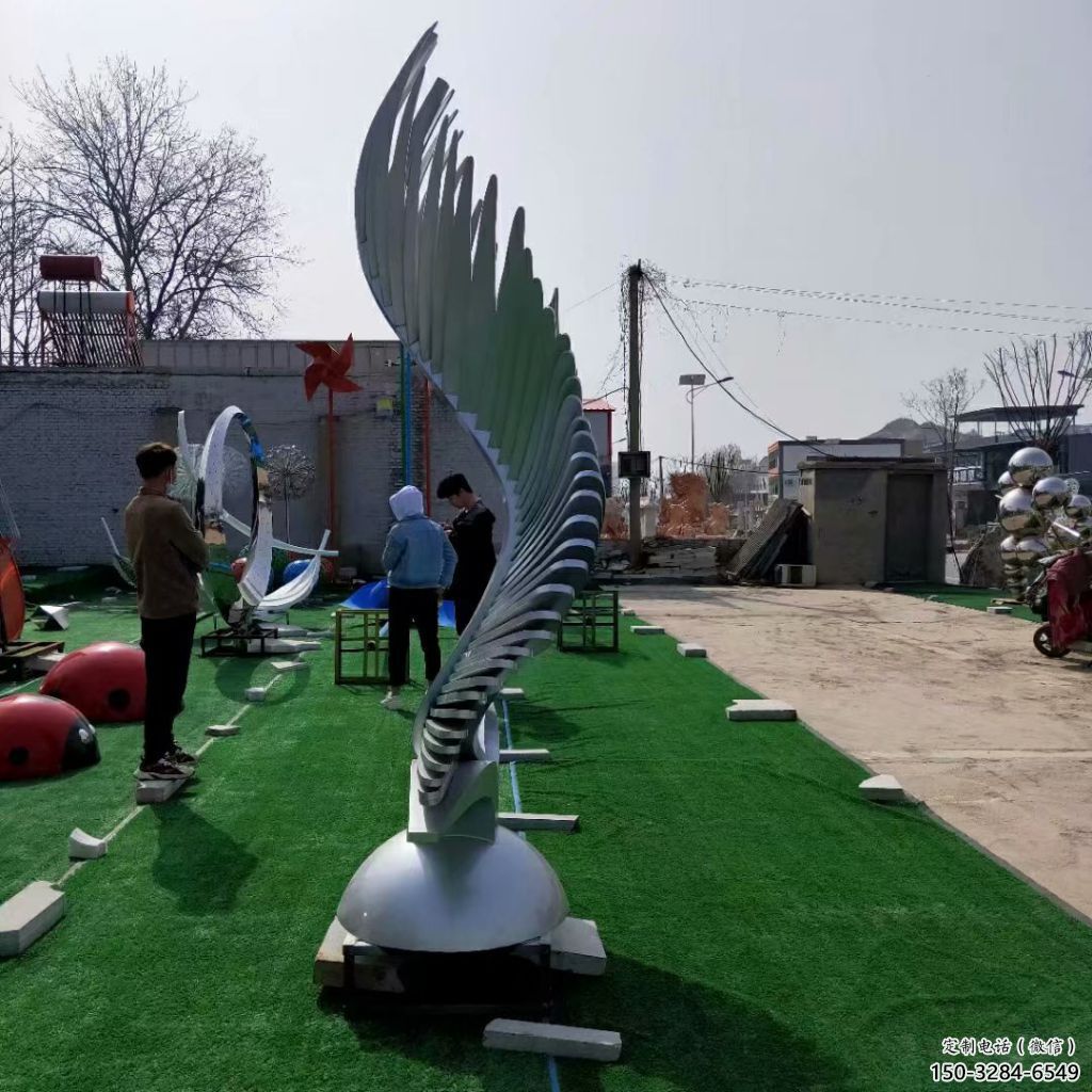 室內(nèi)鳳尾雕塑 仿真展翅造型 大型雕塑 室內(nèi)鳳尾雕塑 仿真展翅造型 大型雕塑