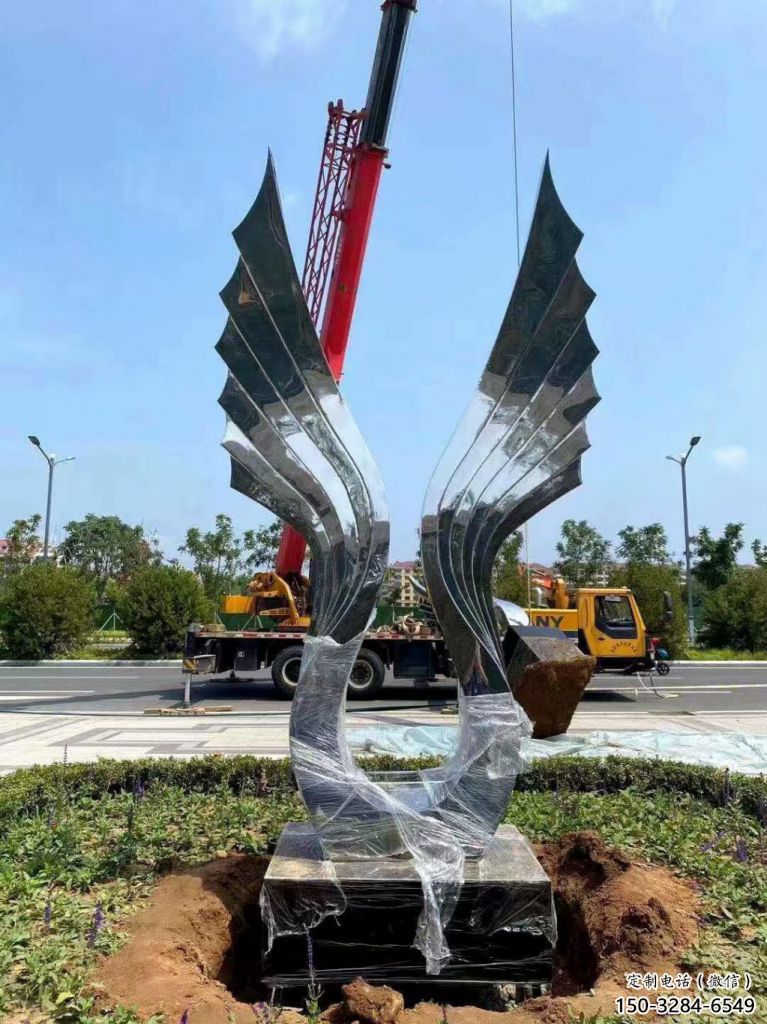 園林鳳尾雕塑,噴漆景觀雕塑,網(wǎng)格形式 園林鳳尾雕塑,噴漆景觀雕塑,網(wǎng)格形式