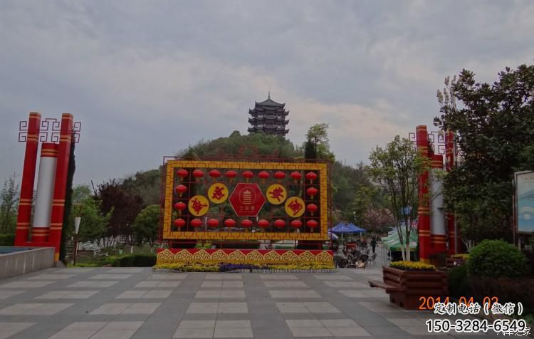 街道燈籠雕塑 現(xiàn)代雕塑 彩繪雕塑 街道燈籠雕塑 現(xiàn)代雕塑 彩繪雕塑