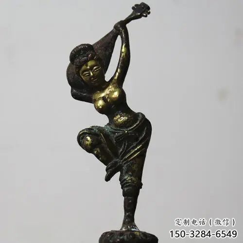 草地琵琶雕塑 現(xiàn)代校園音樂(lè)雕塑 大型樂(lè)器雕塑 草地琵琶雕塑 現(xiàn)代校園音樂(lè)雕塑 大型樂(lè)器雕塑