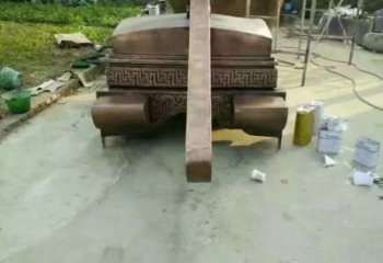 大型錘子雕塑 歐式步行街法治雕塑 彩繪法錘雕塑