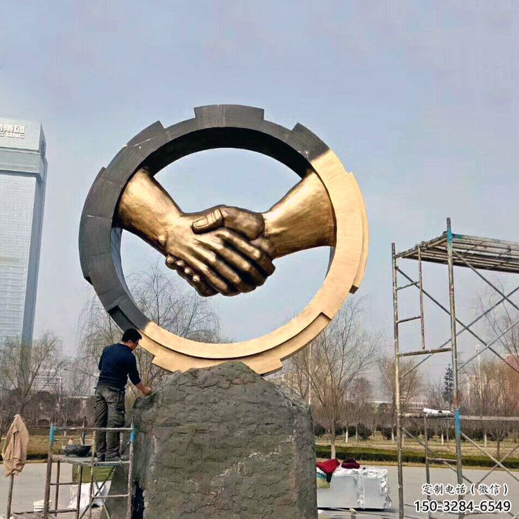 大型握手雕塑 鍛造發(fā)光雕塑 房地產(chǎn)誠(chéng)信雕塑 大型握手雕塑 鍛造發(fā)光雕塑 房地產(chǎn)誠(chéng)信雕塑