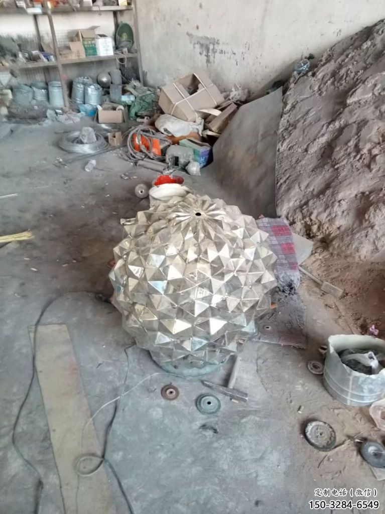 現代松塔雕塑 大型別墅區松果造型 彩繪雕塑