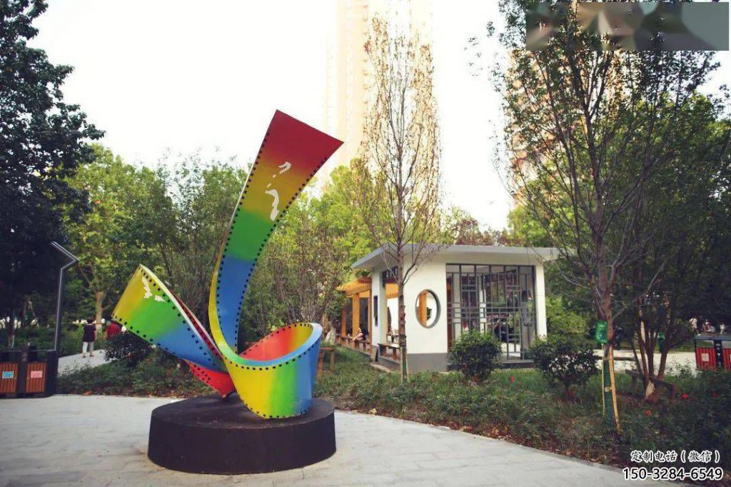 膠卷雕塑 歐式步行街雕塑 大型膠片雕塑 膠卷雕塑 歐式步行街雕塑 大型膠片雕塑