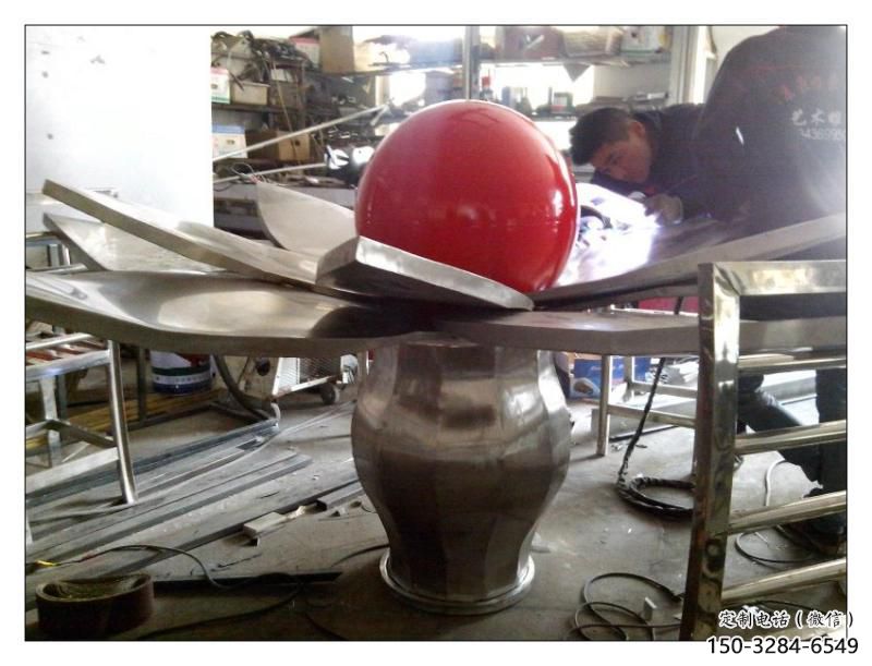 美陳蓮花雕塑 異形噴水花卉雕塑 酒店水蓮花雕塑 美陳蓮花雕塑 異形噴水花卉雕塑 酒店水蓮花雕塑