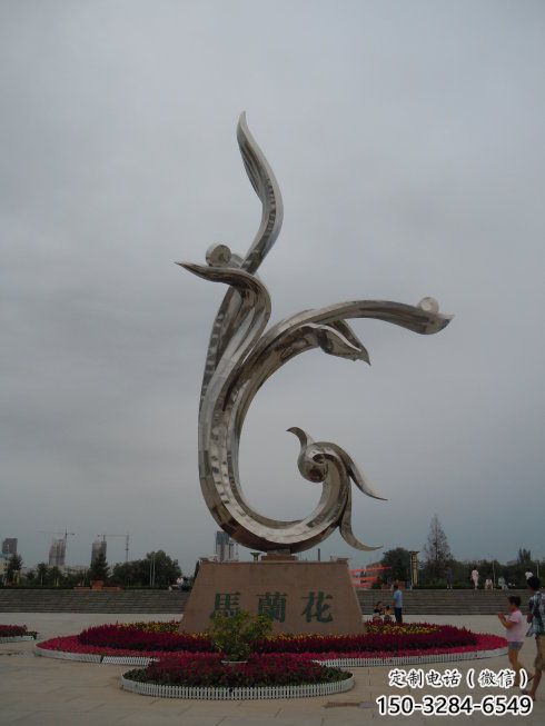 大型商場(chǎng)蘭花雕塑 仿真玉蘭花雕塑 鏡面雕塑 大型商場(chǎng)蘭花雕塑 仿真玉蘭花雕塑 鏡面雕塑