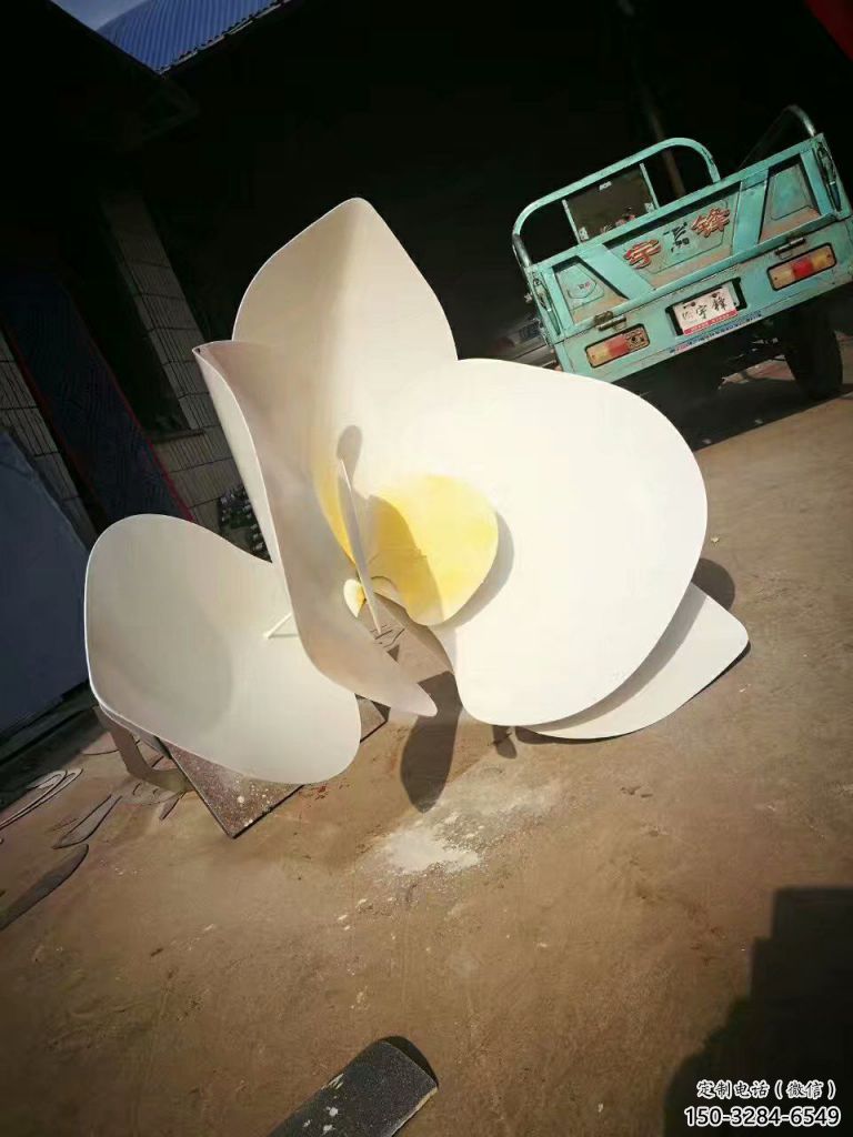 仿真蘭花雕塑 電鍍現(xiàn)代玉蘭花雕塑 部隊(duì)雕塑 仿真蘭花雕塑 電鍍現(xiàn)代玉蘭花雕塑 部隊(duì)雕塑