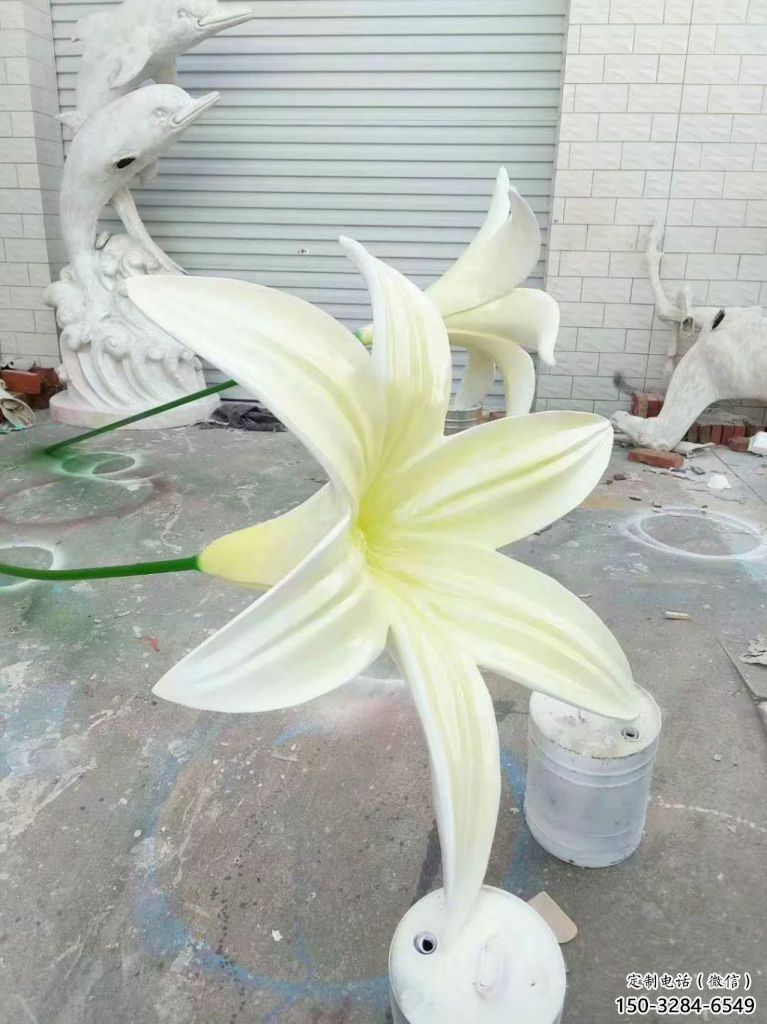 噴漆蘭花雕塑 中式村口玉蘭花雕塑 草地雕塑 噴漆蘭花雕塑 中式村口玉蘭花雕塑 草地雕塑