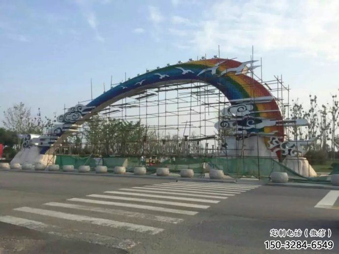 云朵大雁大門雕塑，地域形象美陳，烤漆工藝制作